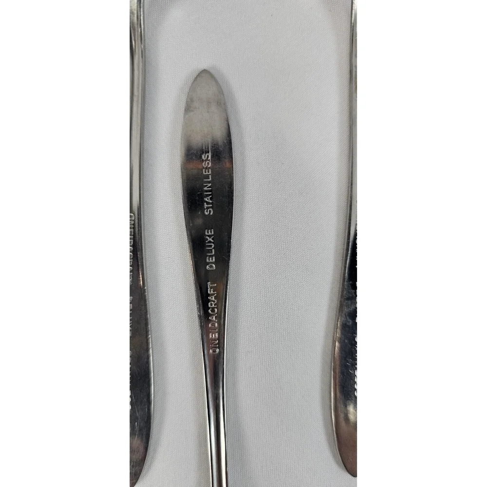 Oneida Ember Glow Stainless Steel Teaspoons Lot of 11 Floral Flatware